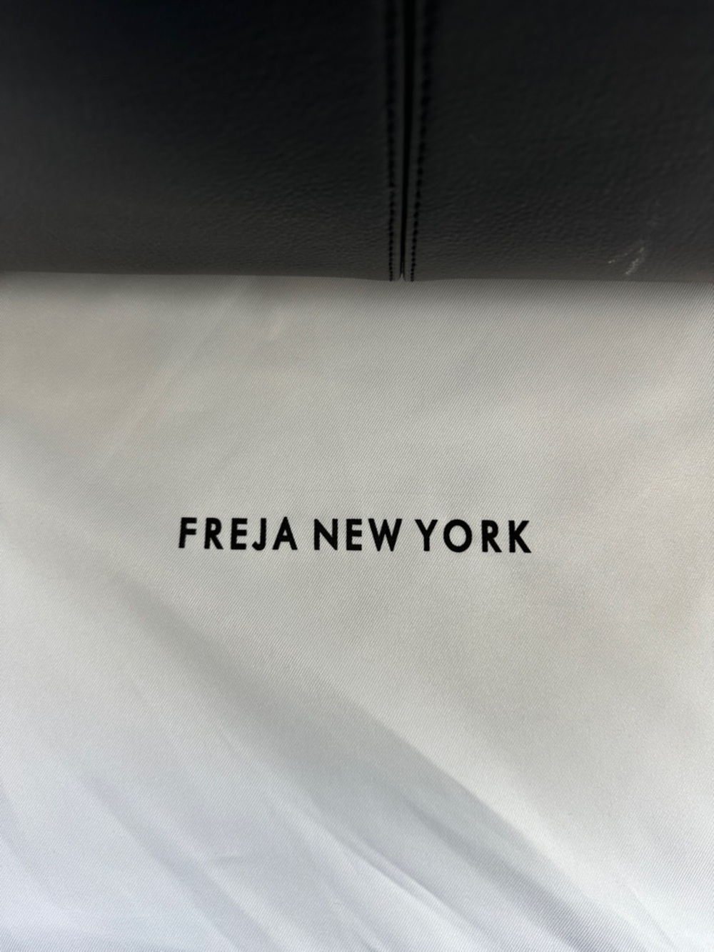 Freja New York Black Leather Tote Bag with dust bag - Picture 2 of 13